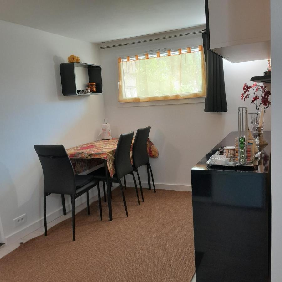 Studio Maxi 3 Pers, Acces Facile, Proche Gare Pour Paris Сент-Женевьев-де-Буа Экстерьер фото